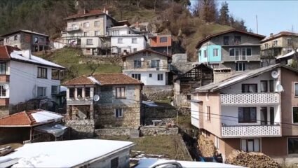 Село Сопотот - YouTube